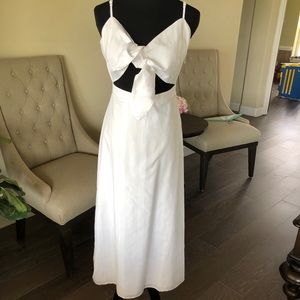 Show me your MuMu White Dress